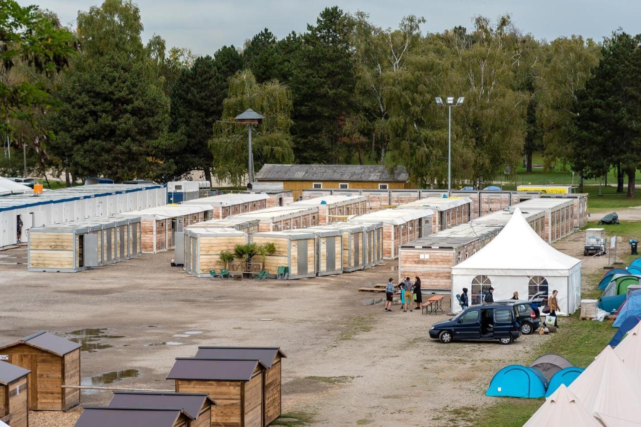 Oktoberfest Wiesn Camp Lodge München Exteriör bild